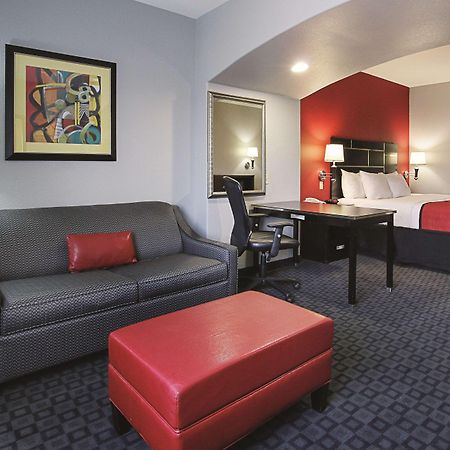 La Quinta Inn & Suites By Wyndham South Dallas - Hutchins Exteriér fotografie